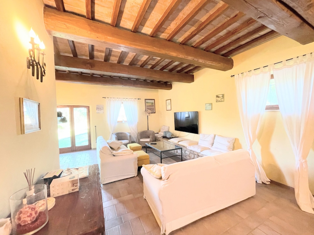 Detached Villa With Games Room, Pool, and Panoramic Views in San Damiano