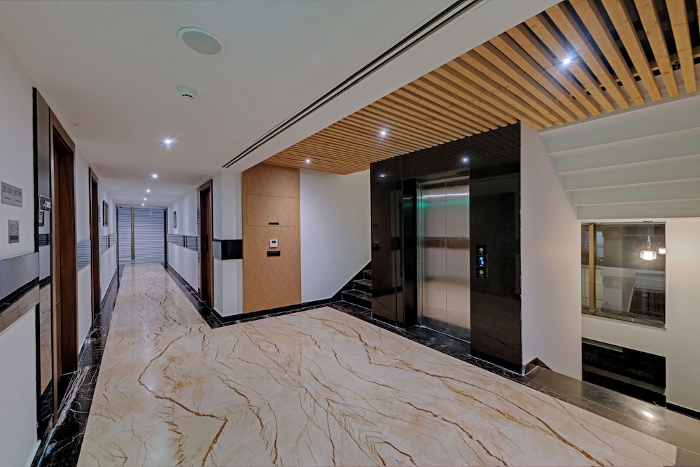Hays AIR By Ahuja Residences - Golf Course Ext. Road & Sector 51