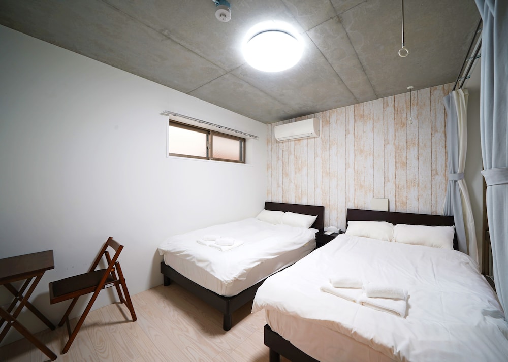 Laffitte Hirai Condominium Hotel