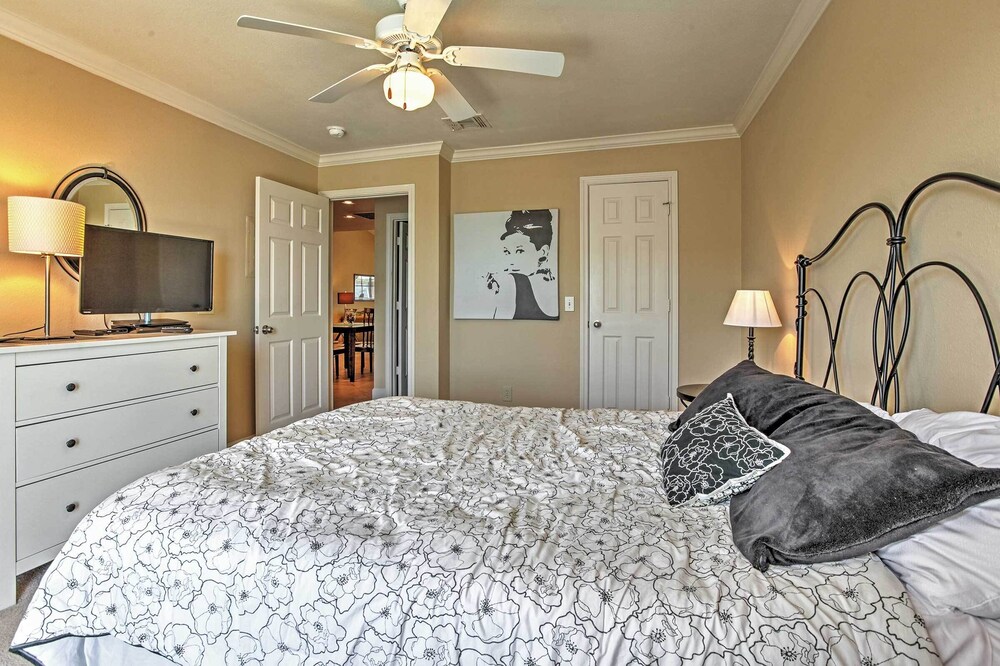 Colorful Galveston Retreat Steps From Beach & Pool view 4