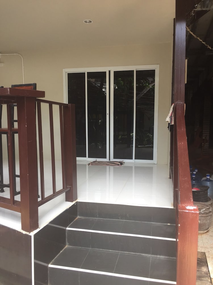 Phi Phi Viva Guesthouse - Hostel