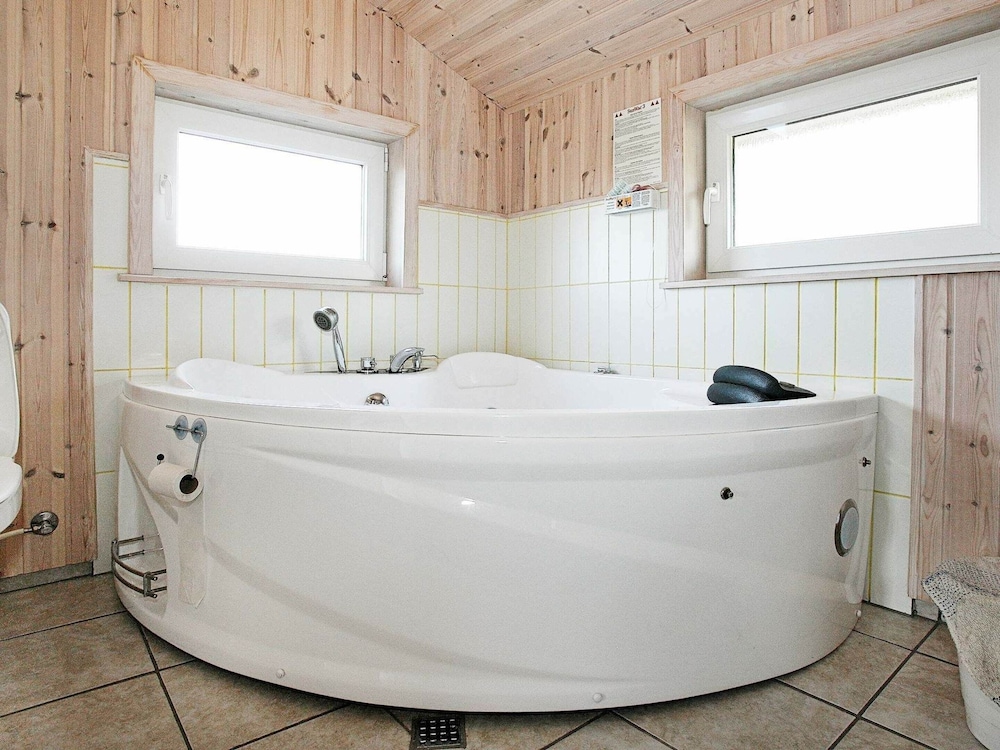 8 Person Holiday Home in Thisted-by Traum view 4