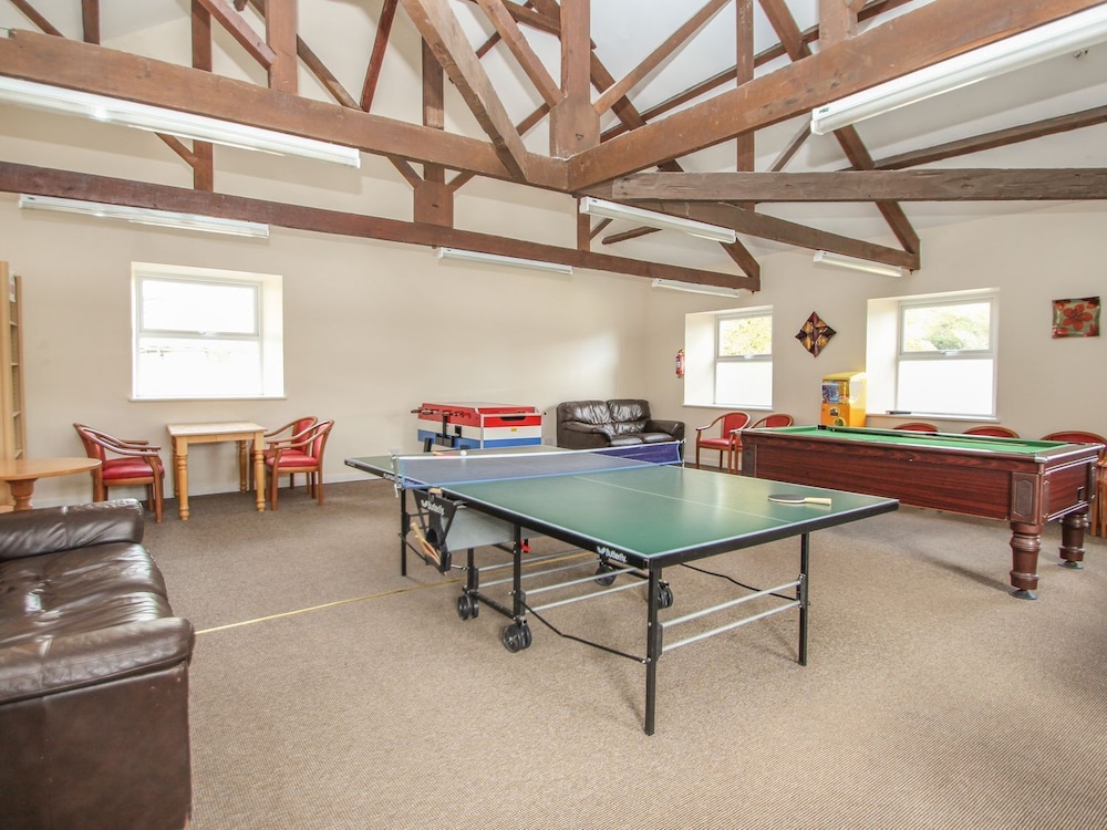 Valley Lodge 33