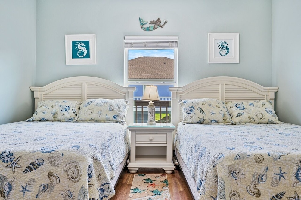 Outlaw's Inn 3 Bedroom Home