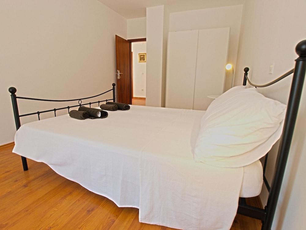 Apartment 1092 view 2
