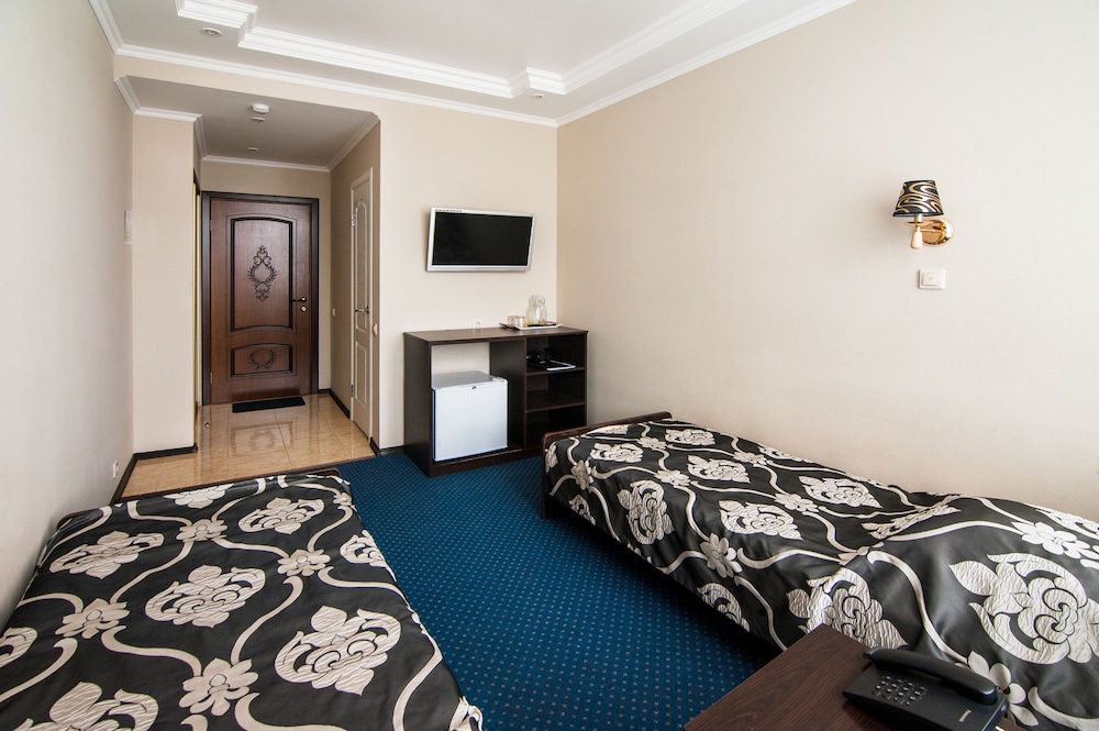 Express hotel & hostel