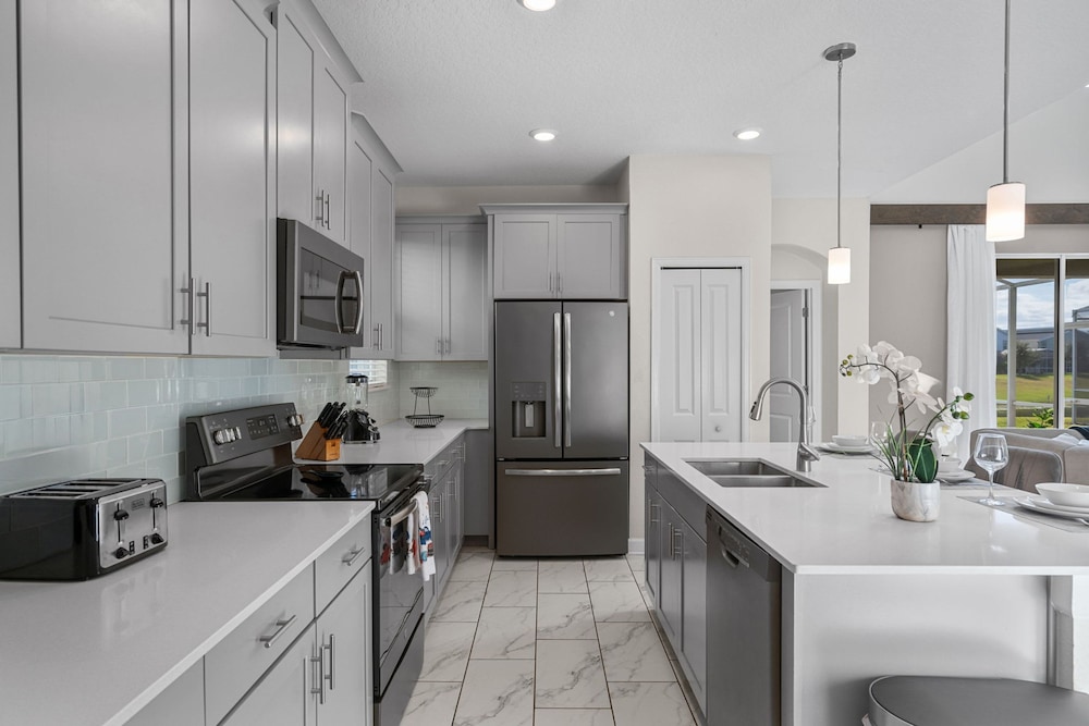 Chic 5bed Home Close to Disney Parks