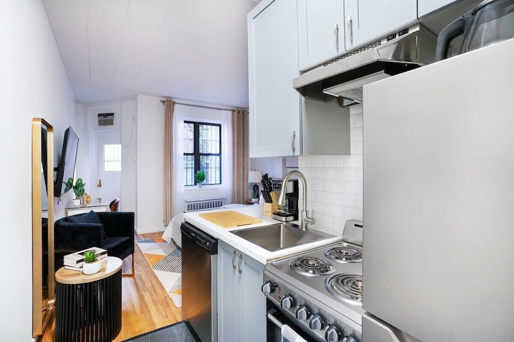 317 UES Apartments
