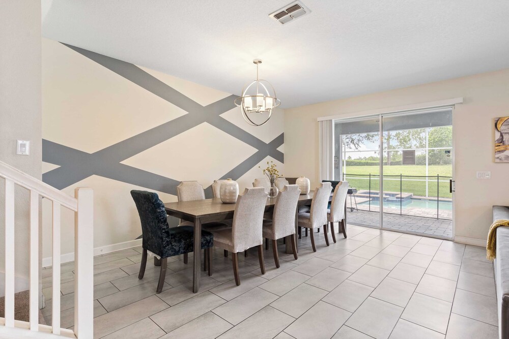Stinger Luxe Retreat by Avantstay 8BR Luxury Villa Near Disney w/ Pool & Game Room