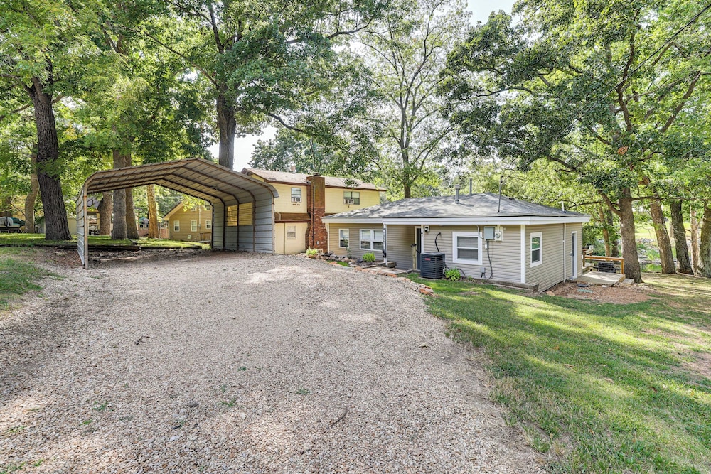 Deck + Dock Access: Lakefront Grove Cabin! view 2