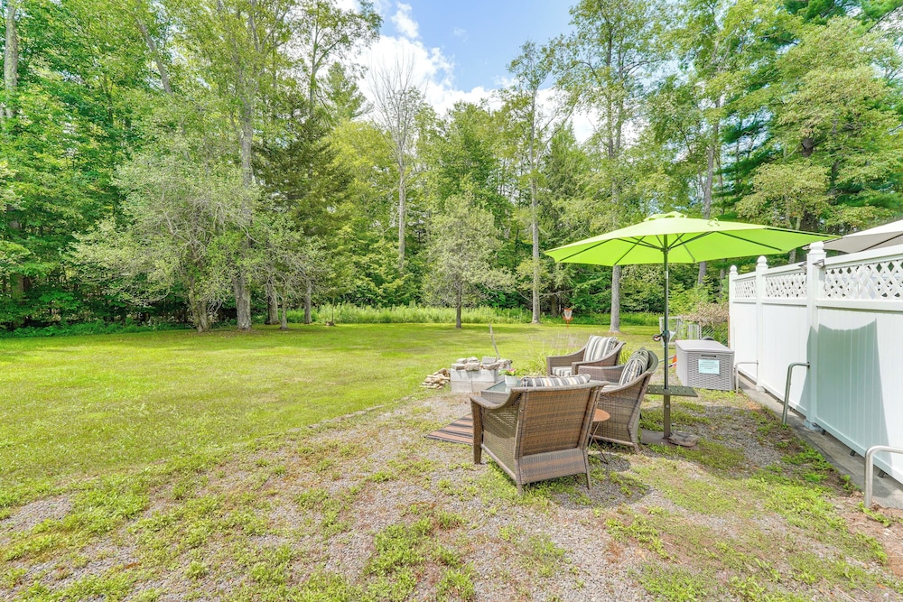 1 Mi to Hunter Mtn: Cozy Unit on 6-acre Property!