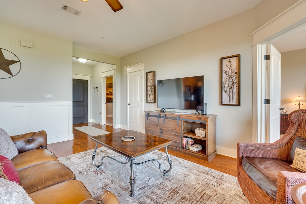 Jonestown Condo on Lake Travis w/ Community Pool! - Property Image 27