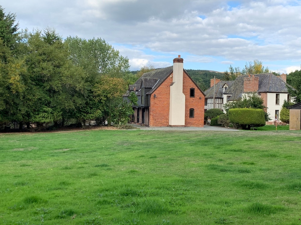Owlbury Hall Barn