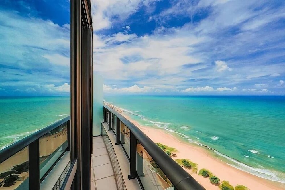 HY Beach Flats