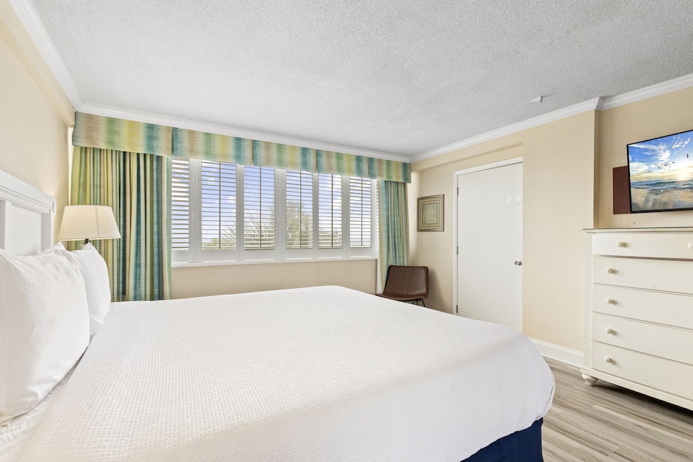 2BR Ocean View Condo w Private Balcony view 4