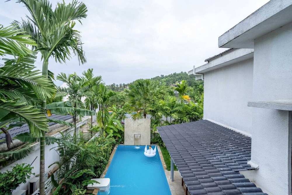 Villa Ayana 5bhk With Pool and Near the Beach