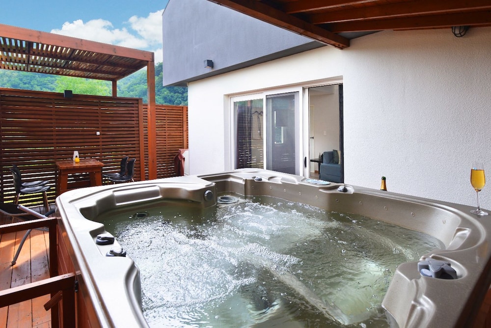 Skylake Pension