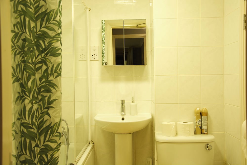 Lux 2 Bed in Canary Wharf Close to Excel & O2
