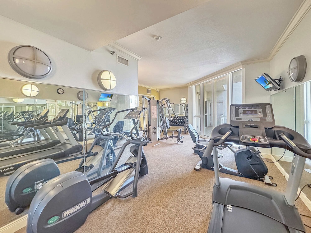 Oceanfront Luxe Pool + Beachfront Free Golf