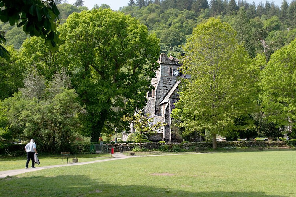 Garth Dderwen Guest House