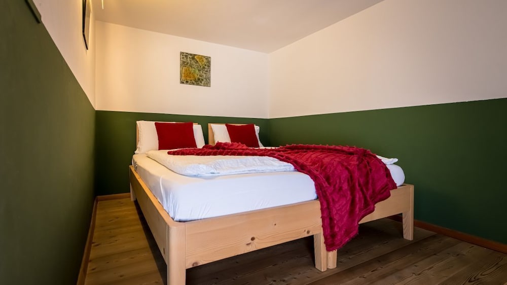 Am Schloss Guest House
