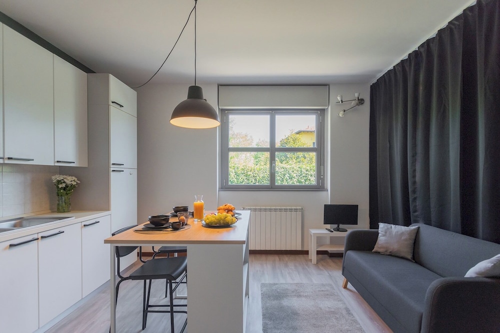 Black Loft Como by Rent all Como