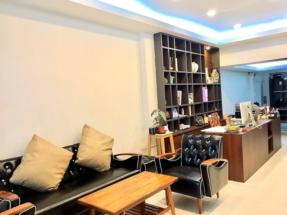 Asoke Montri Hostel