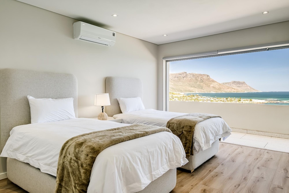 Clifton 2bed Penthouse Sea Views Dunmore Horizons