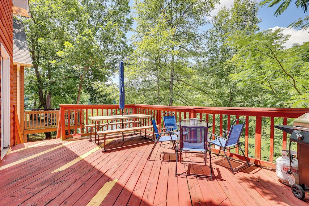 Secluded Alabama Retreat - Lewis Smith Lake Access view 4