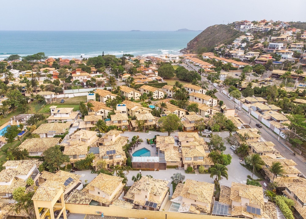 Bz75 Casa 4 suítes Geriba 250m da praia