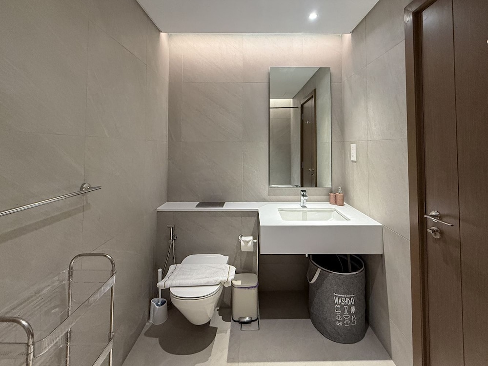 Luxury townhouse in Al Danah Bay
