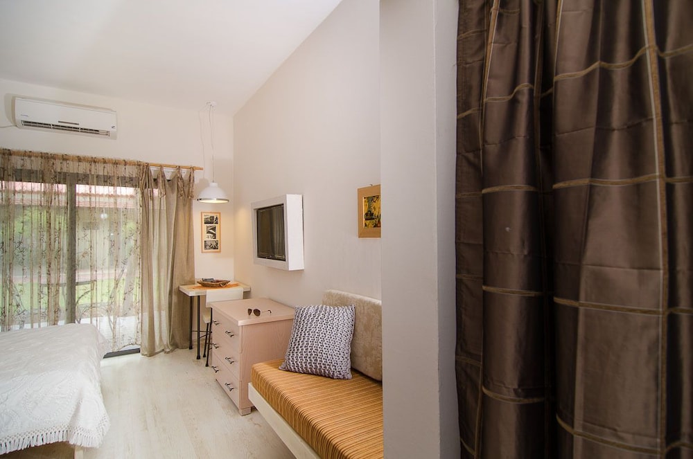 Kibbutz Ashdot Yaacov Ichud Country Lodging view 4