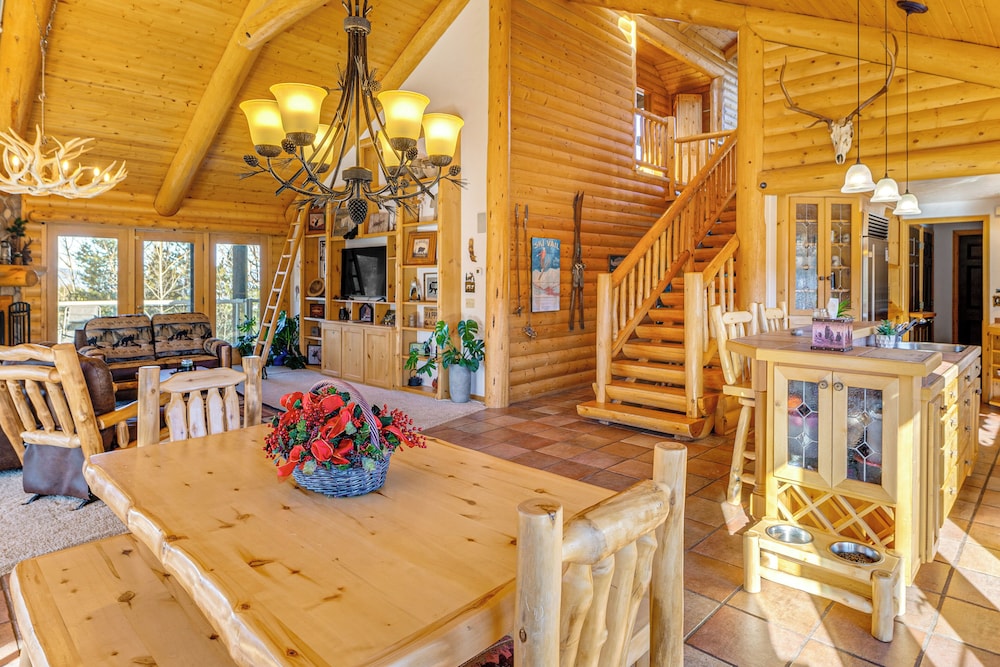 Private Fishing Pond: Mtn-view Home in Florissant!