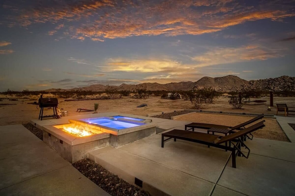 @ Marbella Lane - Moon Designer Home Close to Jtnp