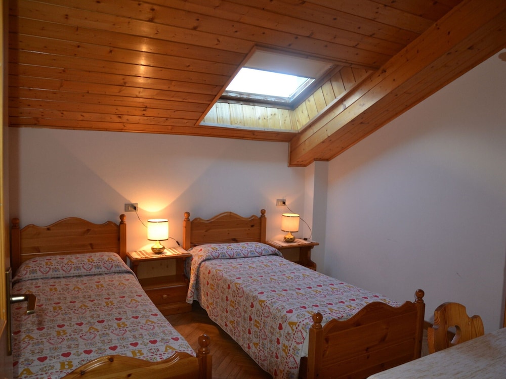 Pet-friendly Mountain Home view 4