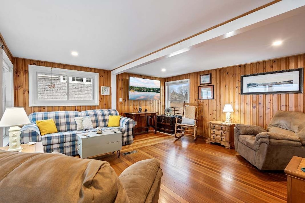 Oceanfront Front Porch Back Deck Kitchen