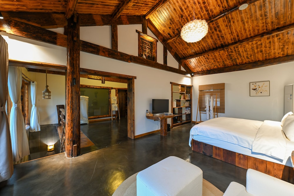 No.5 Valley Lodge