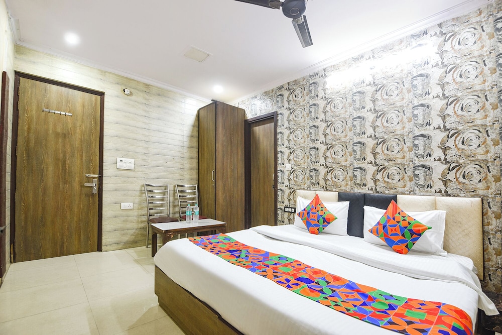 Fabhotel Park View I