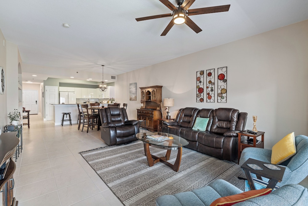 Sunny 3BR Condo Steps to Beach Pool NSB FL