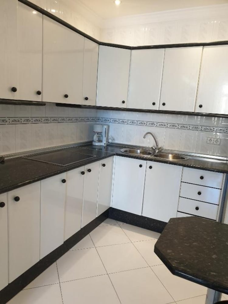 Apartamentos Puerto Marina