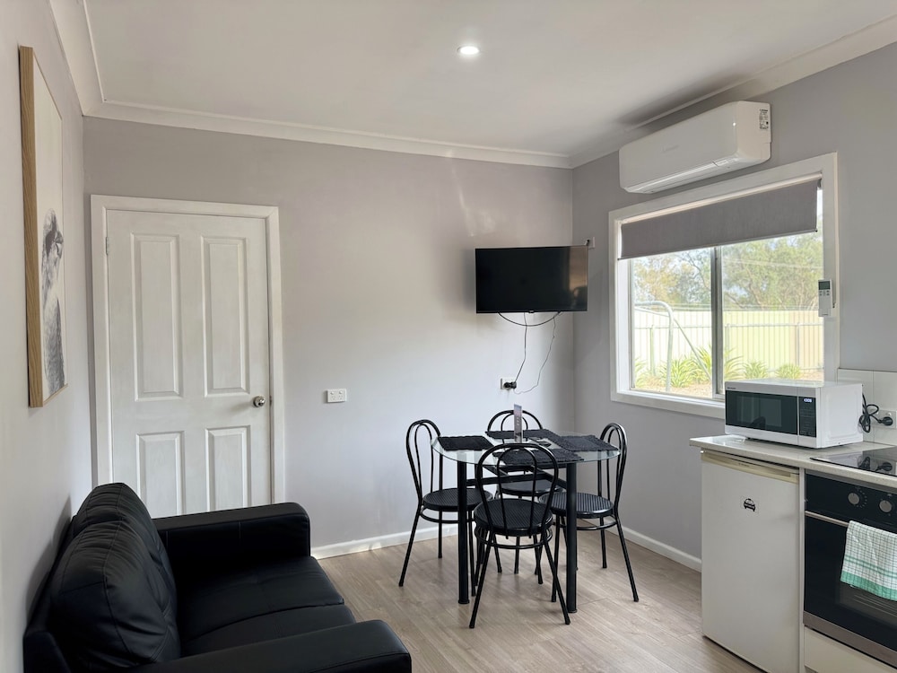 Hay Caravan Park