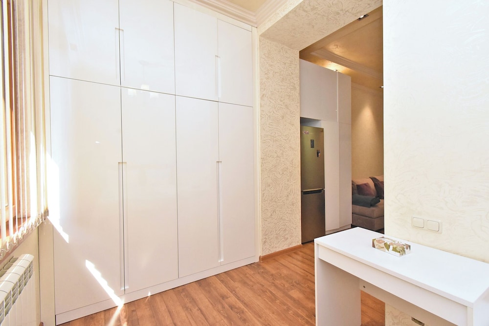 Apartment on Teryan 19