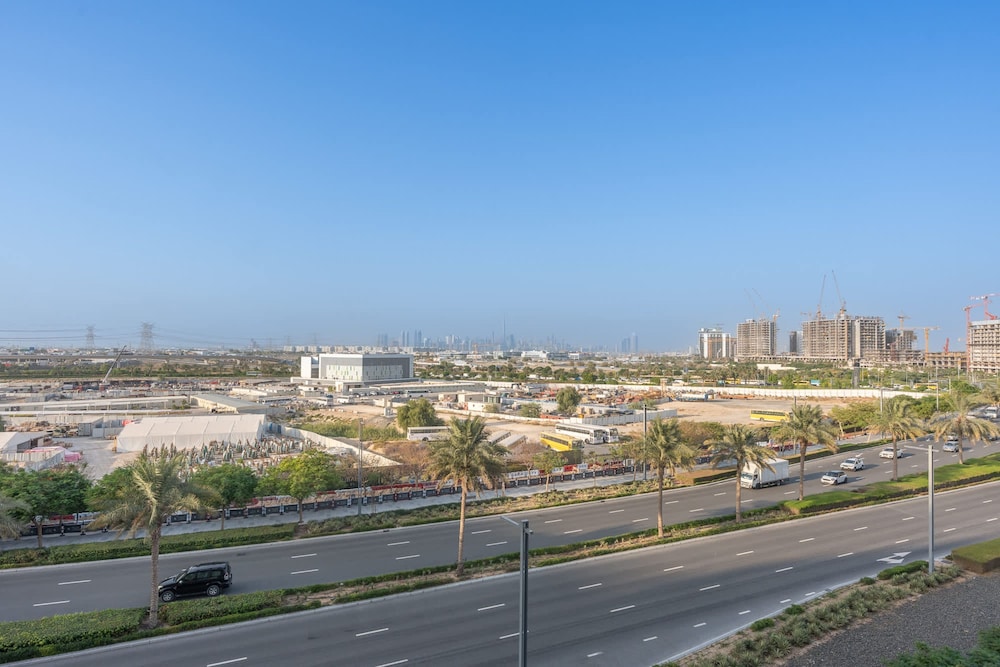 Modern Aesthetic 1-bedroom Apartment in Dubai Hills
