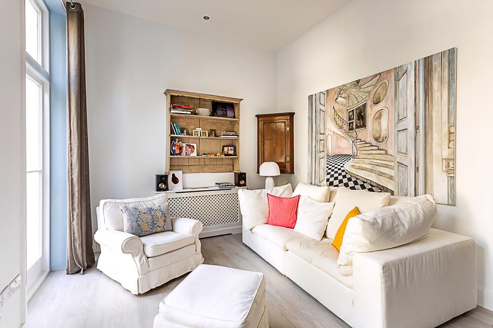 Elegant 3 bed Apartment in Earls Court