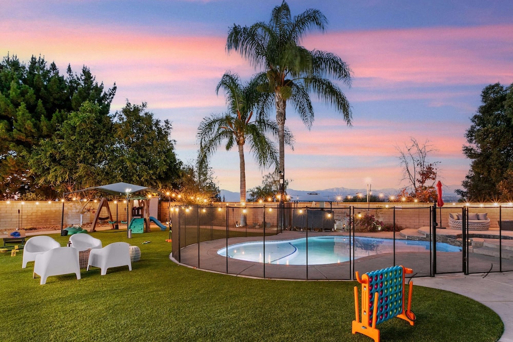 Luxury Pool Home w Theater Games Mountain View