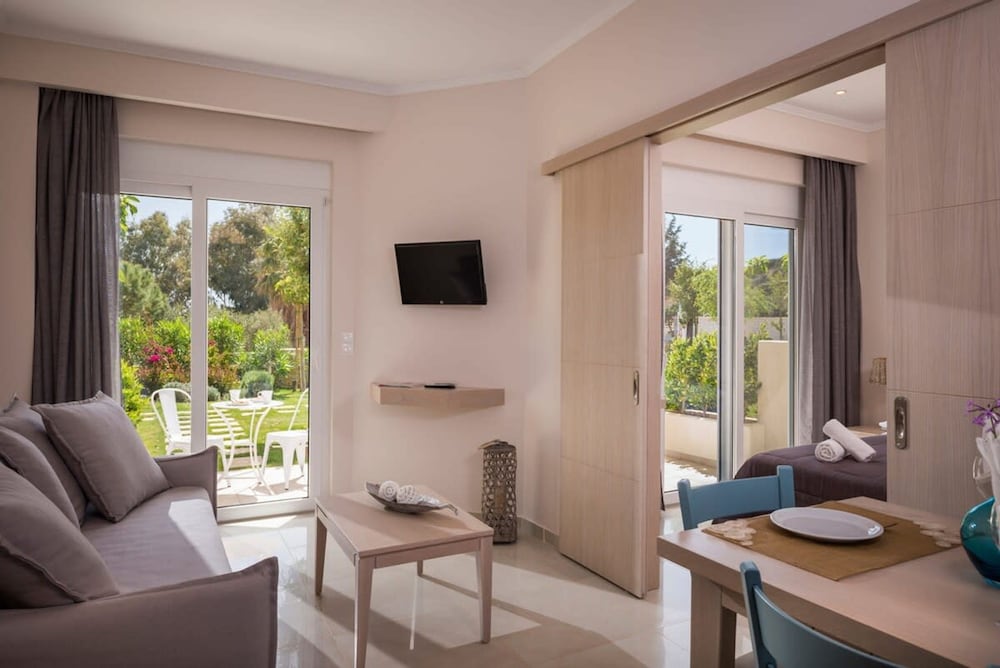 Mear Superior Home - Crete Garden Escape