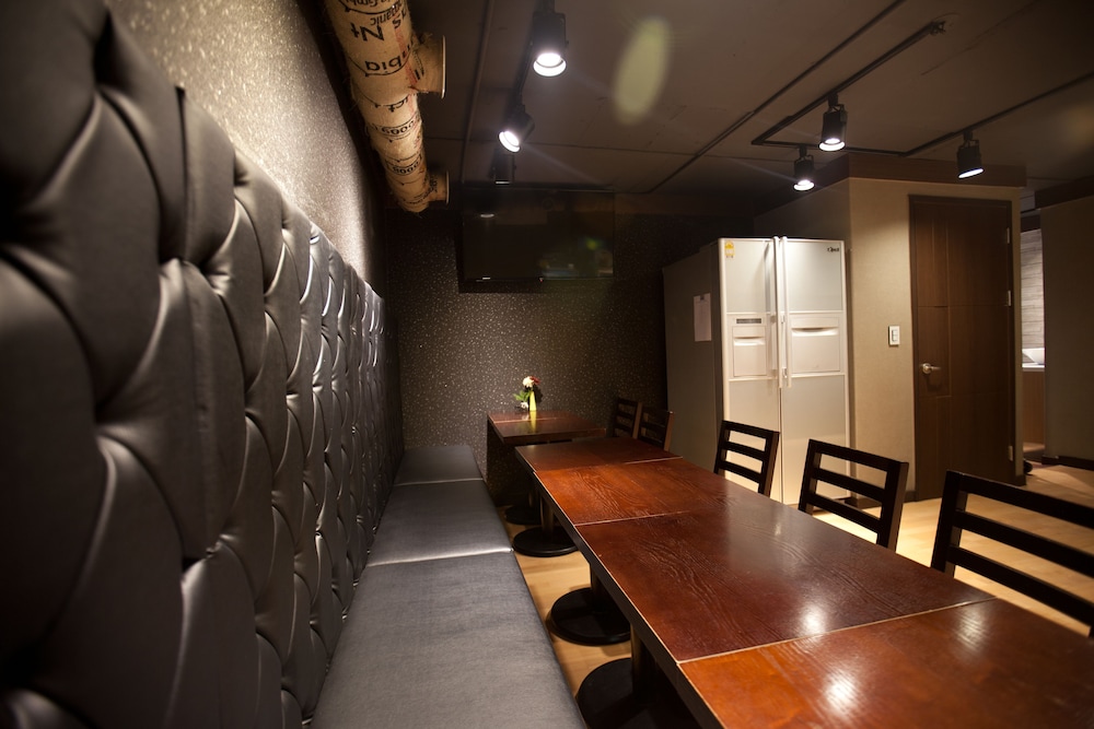 meeting & event spaces