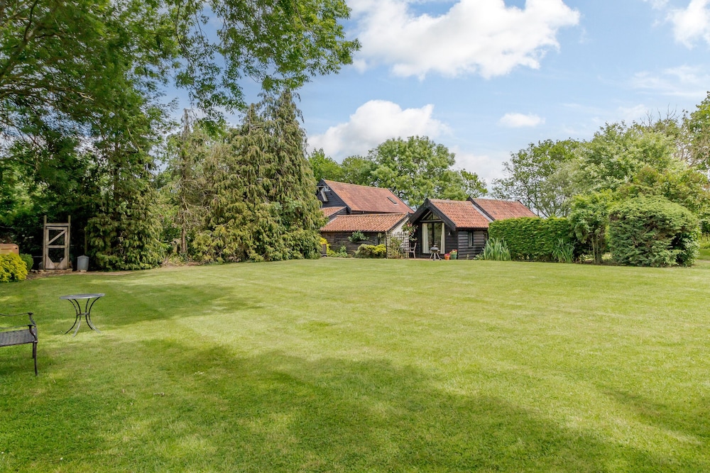 Garden Cottage view 4