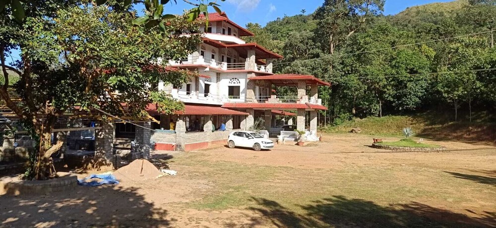 Valley Dew Village Stay