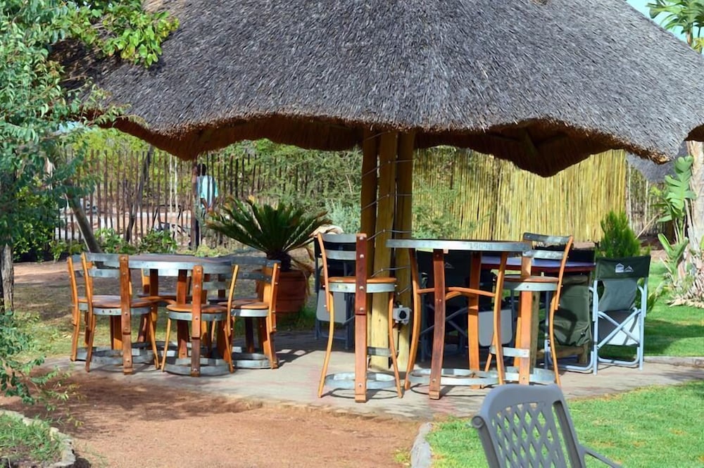 Makumutu Lodge & Campsite